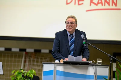 Bertrand Evertz, der Nachfolger von Dr. Stracke, berichtete über seine Vita und seinen Weg in den Hansenbarg. Herzlich willkommen!