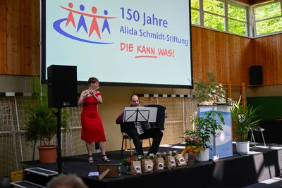 ... und als Überraschung gab es heiße Musik von Dr. med. Wibke Voigt (Bundesverband) und ihrem Partner